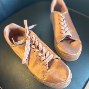 Rose satin sneakers